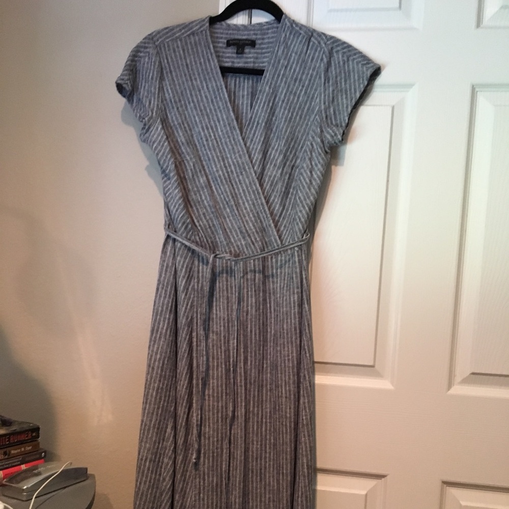 Banana republic linen wrap dress